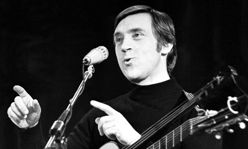 Омичка создала петицию за то, чтобы Владимиру Высоцкому присвоили звание Народного артиста