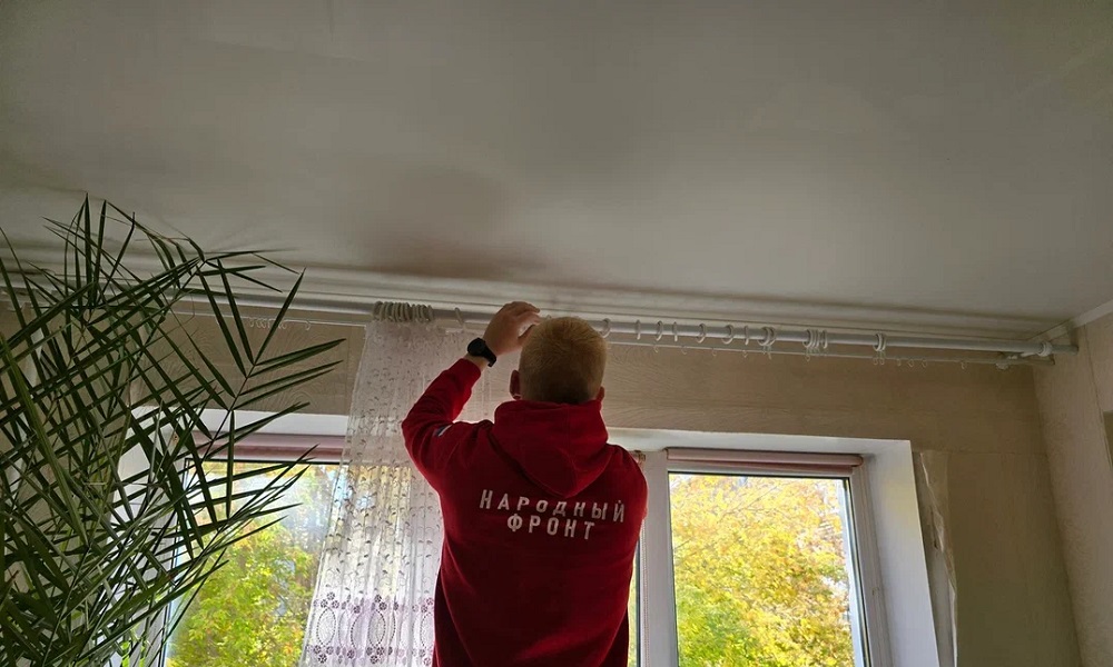 Молодёжка Народного фронта делает добрые дела в день рождения президента РФ Владимира Путина