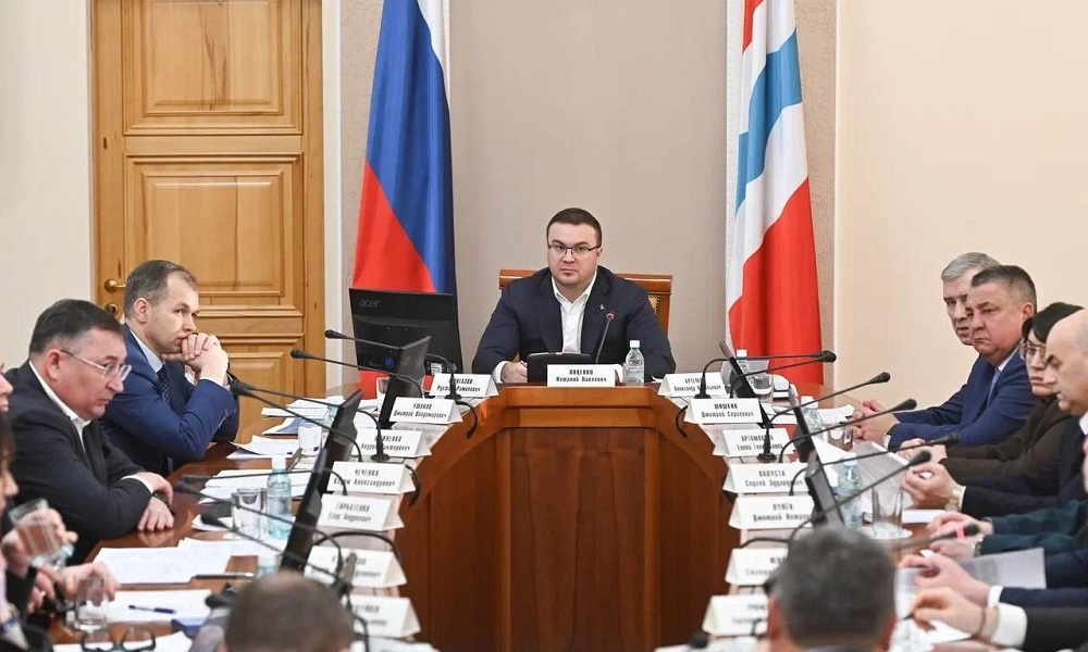Губернатор Омской области провёл заседание Инвестиционного комитета 