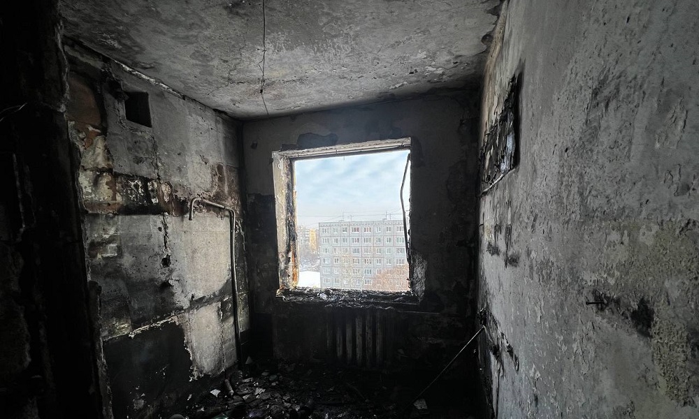 Омский следком начал проверку по факту пожара в многоквартирном доме