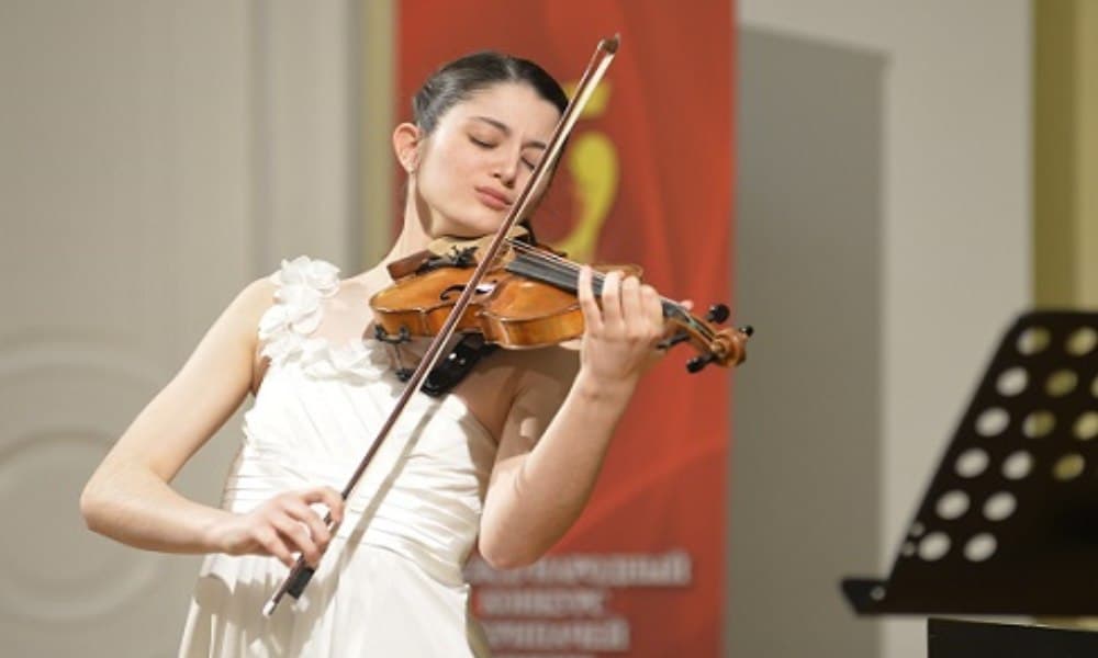 В Омске стартовал приём заявок на участие в конкурсе скрипачей им. Янкелевича