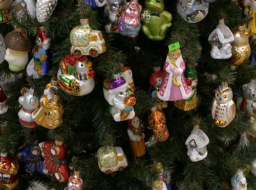 Россияне в среднем тратят на празднование Нового года 10 тысяч рублей