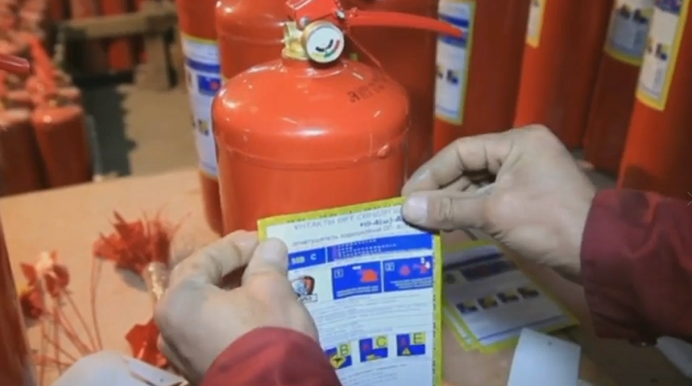 Пугают пожарами: новый способ мошенничества с огнетушителями появился в Омске