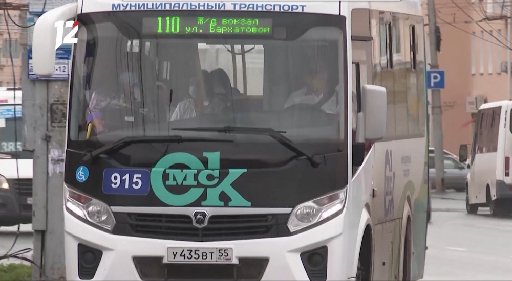 Омские водители маршруток соблюдают масочный режим