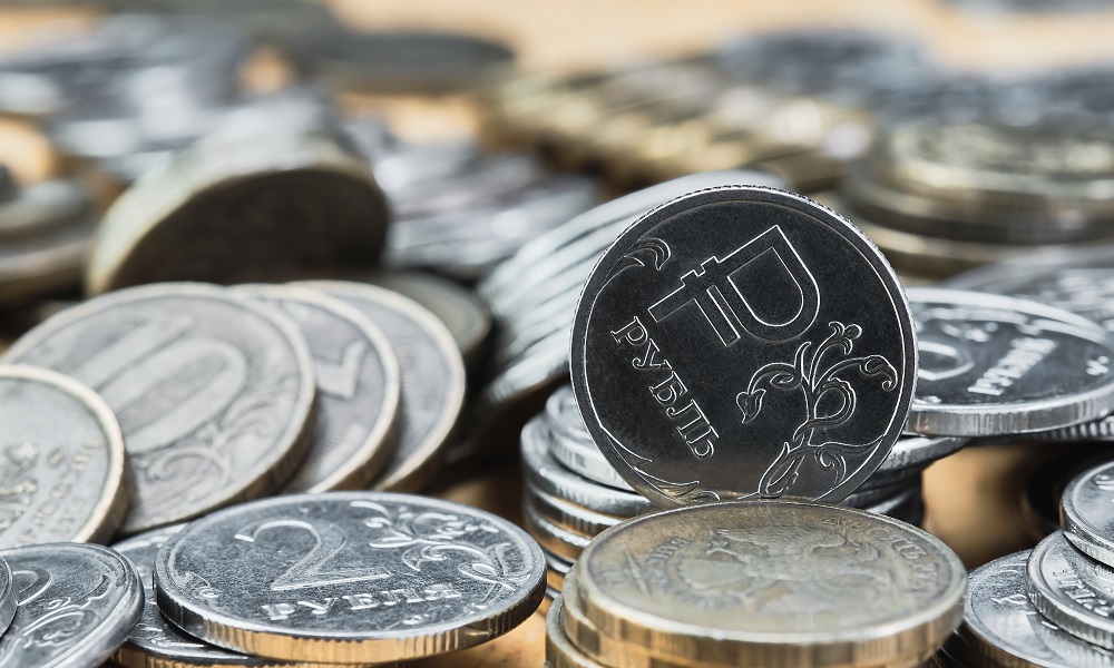 Траты омичей на кафе и рестораны сократились на 37%