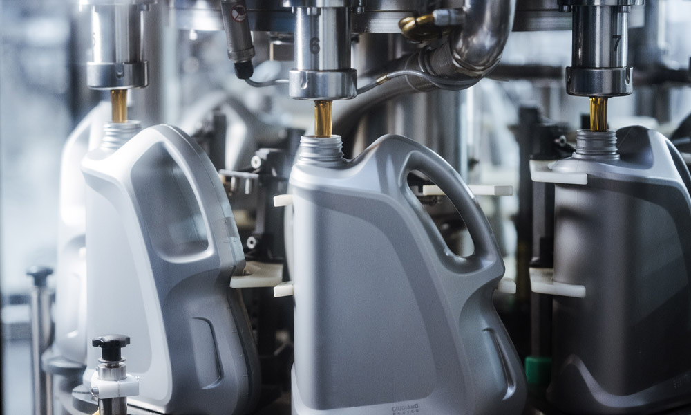 Специалист «Газпромнефть-СМ» написал учебное пособие о характеристиках моторных масел