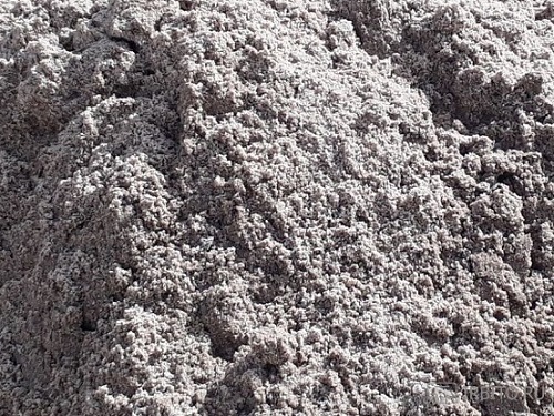 В Омске уже готовят противогололёдные реагенты на зиму