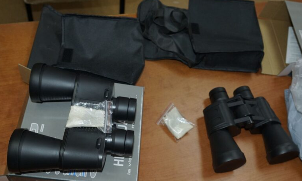 Омские таможенники передали на нужды СВО маскировочные сети и бинокли