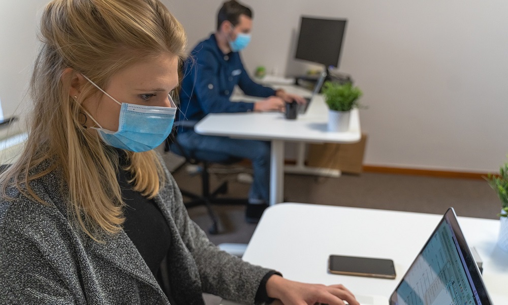 Владимиру Путину доложили о росте заболеваемости коронавирусом в Омской области