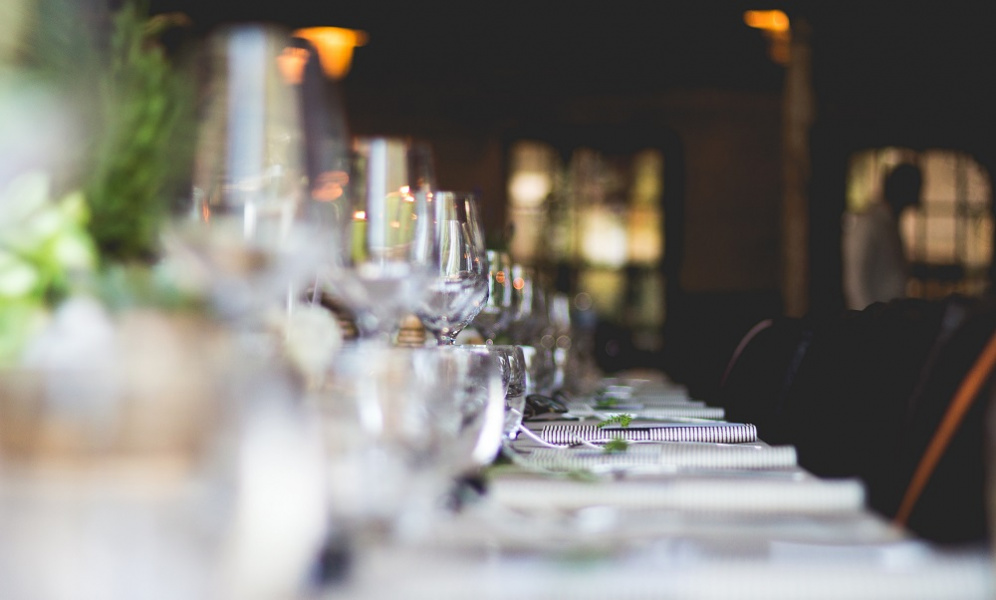 Организацией банкетов для омского правительства займётся компания «Гостиница "Аврора"»