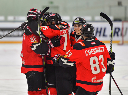 "Омские Ястребы" возглавили турнирную таблицу конференции "Восток"