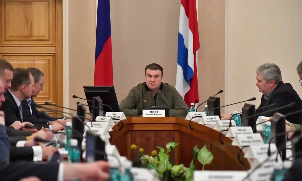 Глава Омской области Виталий Хоценко сообщил, что 25 человек, пострадавших от пожаров, уже получили выплаты