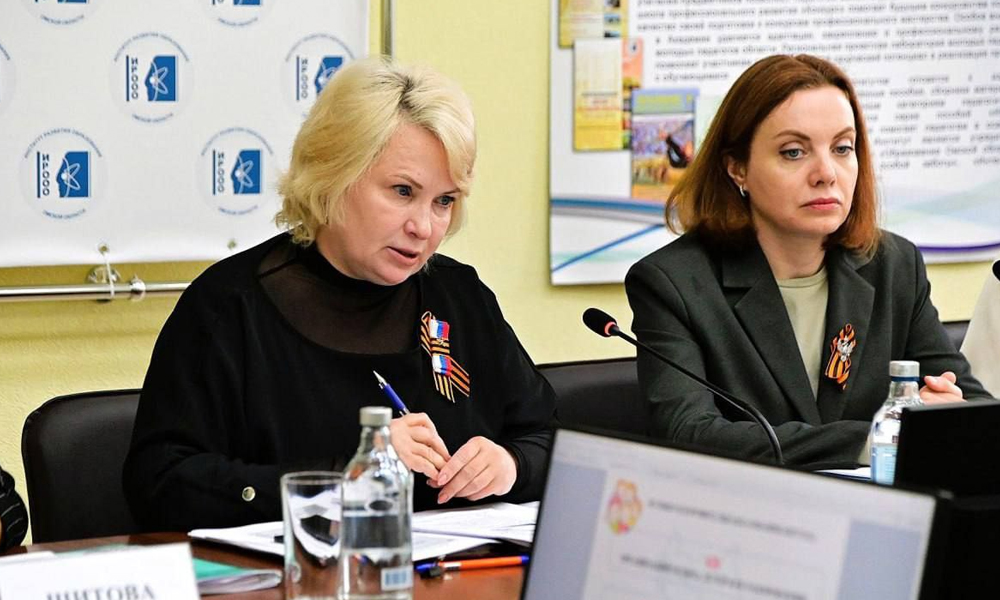 В Омской области обсудили организацию летнего отдыха детей в 2025 году