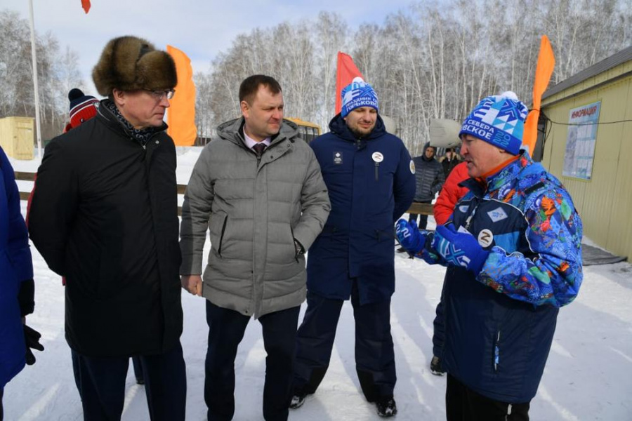 Губернатор Омской области оценил лыжную трассу в посёлке Горьковском