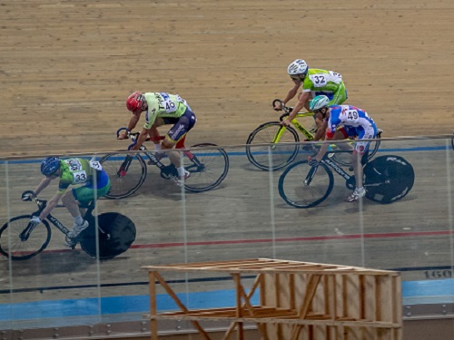 Омичи успешно выступили на первенстве СФО по велоспорту на треке