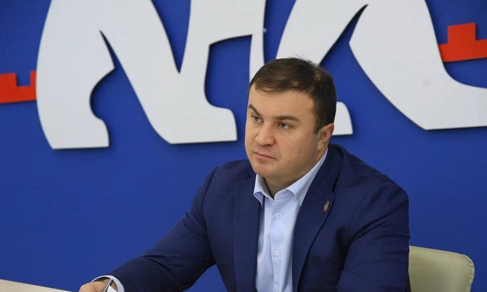 Виталий Хоценко провёл приём жителей Омской области в Штабе общественной поддержки