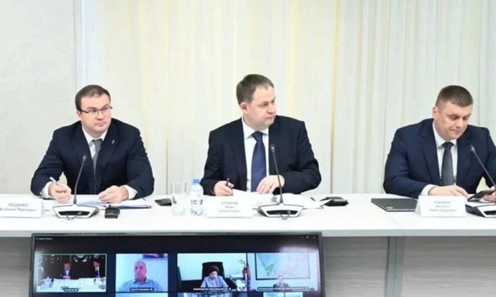 Виталий Хоценко обсудил с представителями минпромторга РФ и ТПП России развитие промышленной инфраструктуры Сибири