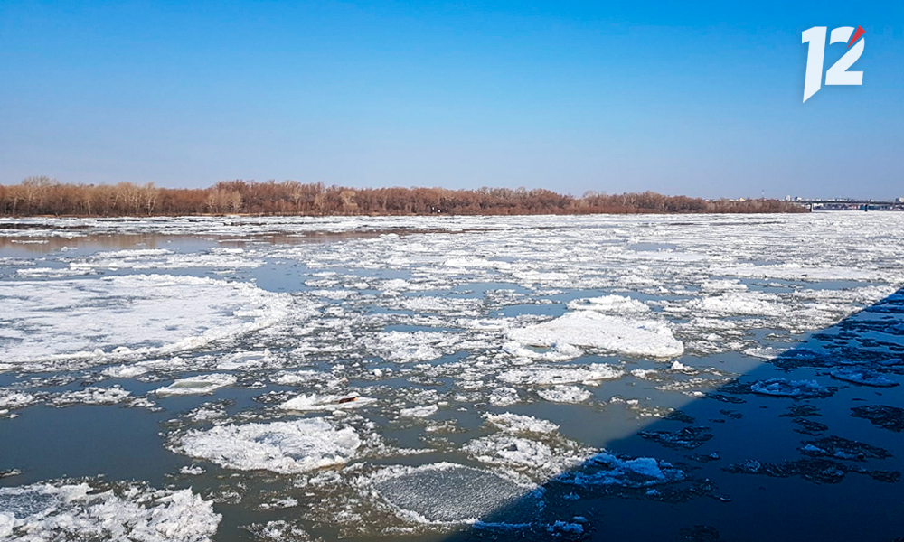 Губернатор Омской области обсудил с главой МЧС России меры контроля весеннего половодья