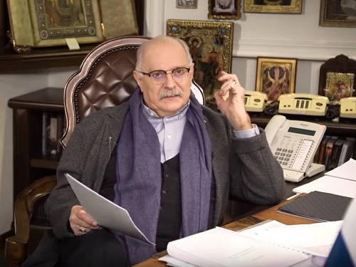 Никита Михалков решительно осудил пошутивших о Карбышеве артисток Comedy Woman