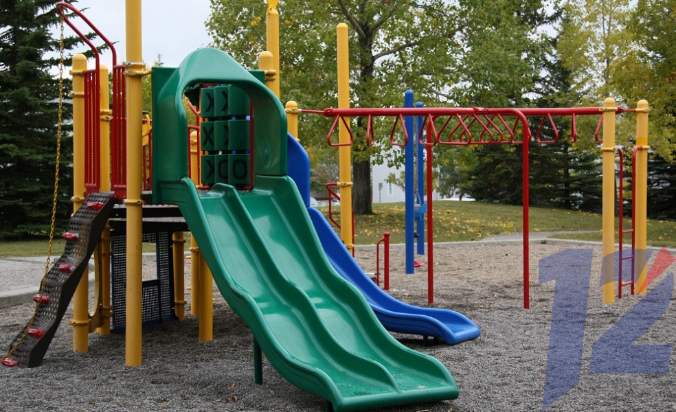 Омская прокуратура разбирается, почему благоустройство дворов не завершили в срок 