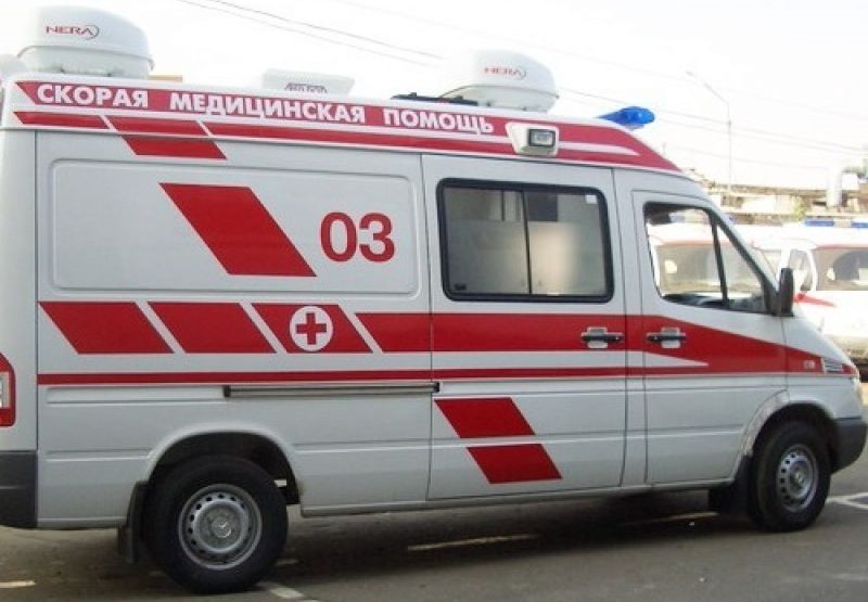 В Омске Nissan сбил двух пенсионеров на "зебре"