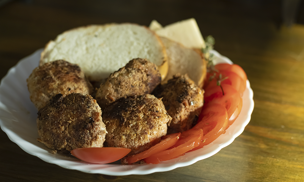 В Омске пять килограммов мяса «превратились» в 5 тонн котлет