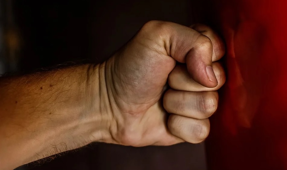 Омские следователи задержали двоих омичей, которые насмерть забили незнакомца