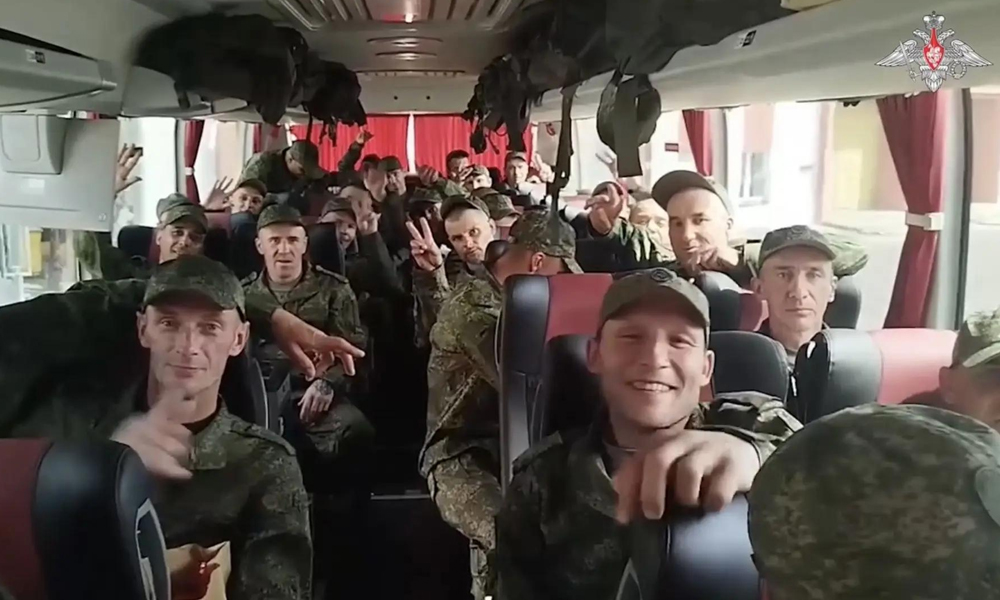 Оксана Фадина сообщила о возвращении омского бойца из украинского плена