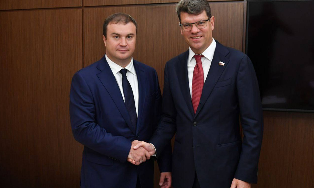 Виталий Хоценко встретился с руководителем Молодёжного совета ШОС