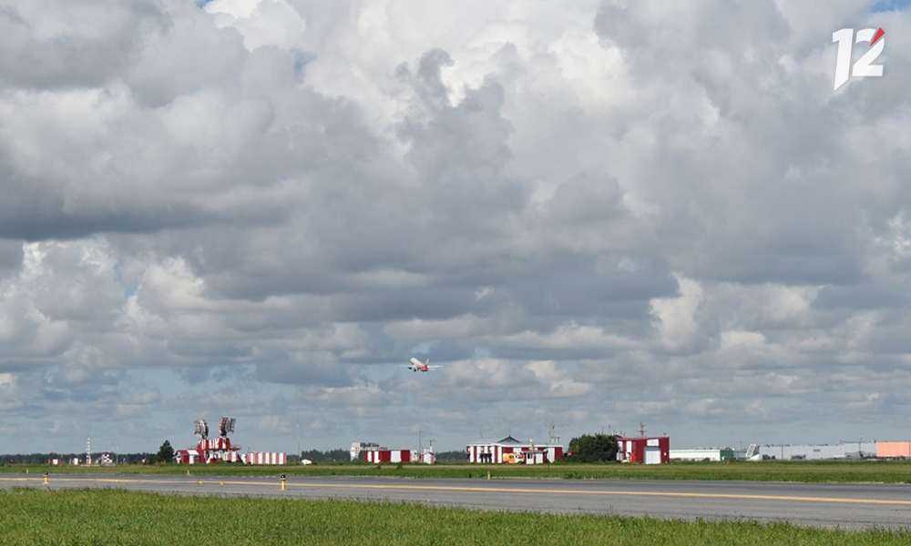 Пассажиры 5 часов не могли улететь из омского аэропорта в Москву 