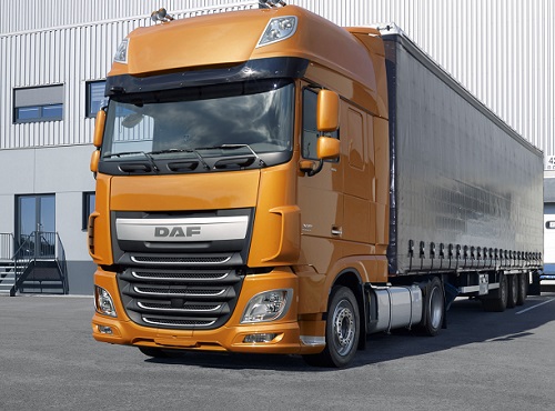 В Омске фура раздавила переходившего дорогу на красный свет мужчину