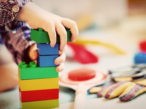 В Омске завершают обустройство ясельных групп в детсадах