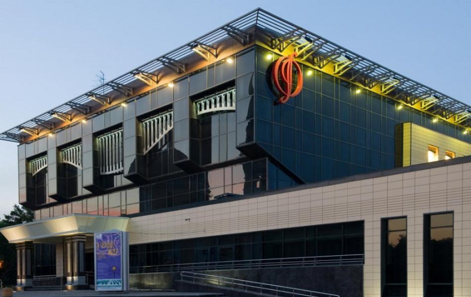 Омичи смогут увидеть закулисье филармонии и послушать камерный оркестр в темноте 