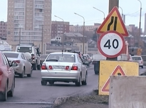 В Омске специалисты решают, нужно ли ремонтировать Октябрьский и Фрунзенский мосты
