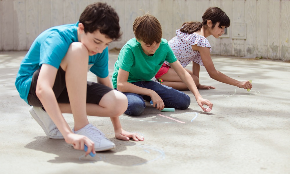 На летних каникулах детские оздоровительные лагеря посетили почти 5 тысяч юных омичей