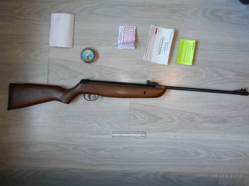 Два омских школьника стреляли по прохожим