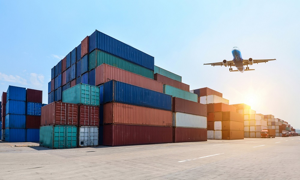 За первые два месяца 2022 года товарооборот России и Китая вырос на 38,5%