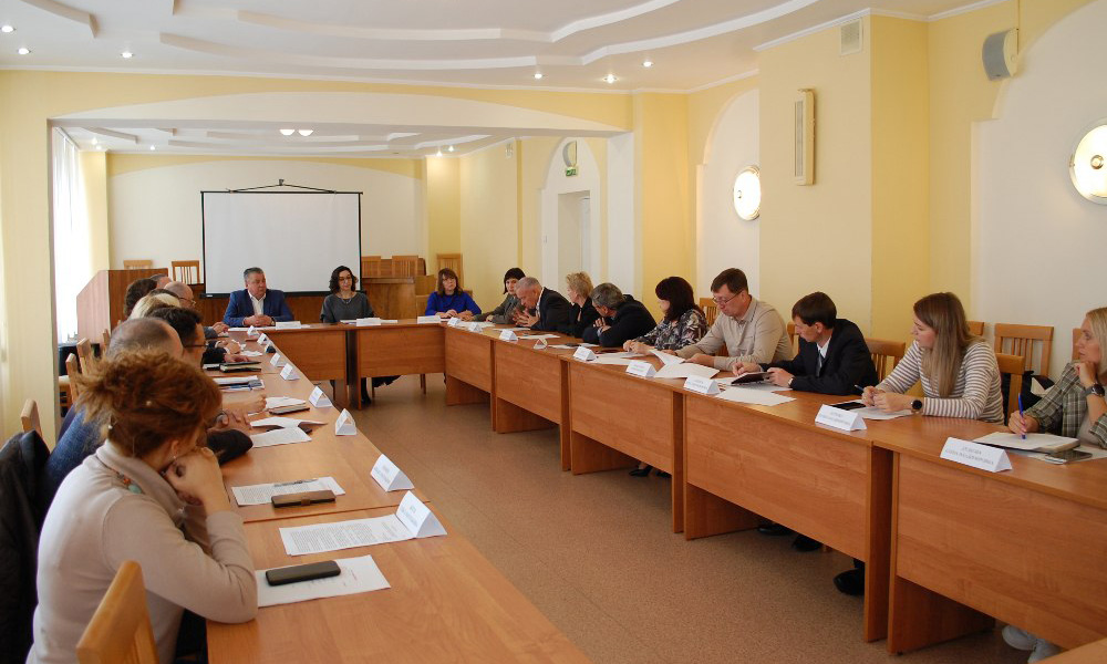 В Омской области планируют ввести дополнительные меры ограничения в отношении энергетических напитков