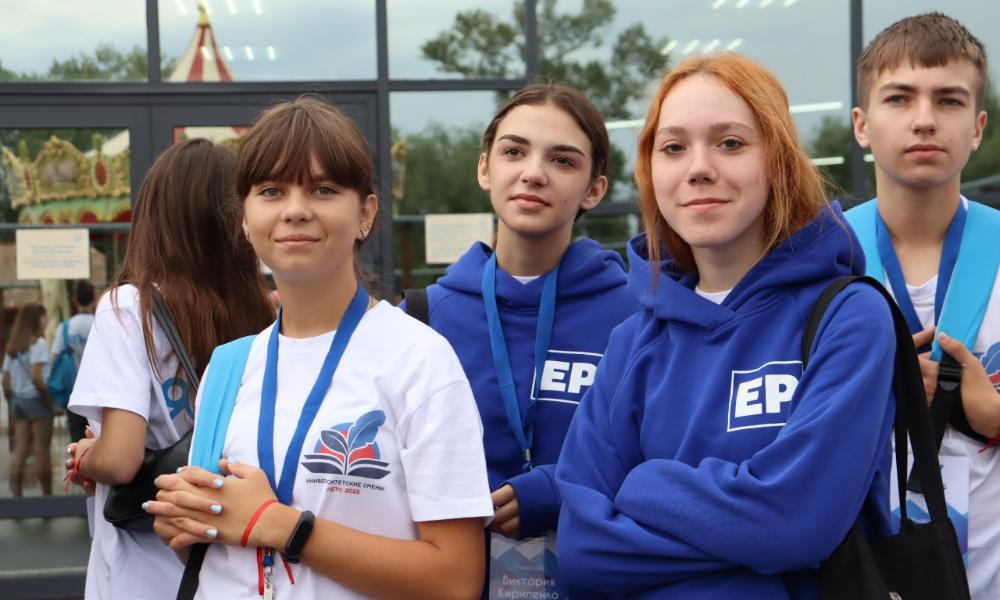 В Омске встретят очередную группу школьников из ЛНР 