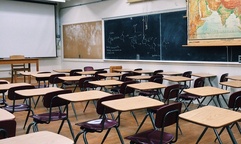 В Омской области школы, колледжи и детские сады официально уходят на нерабочую неделю