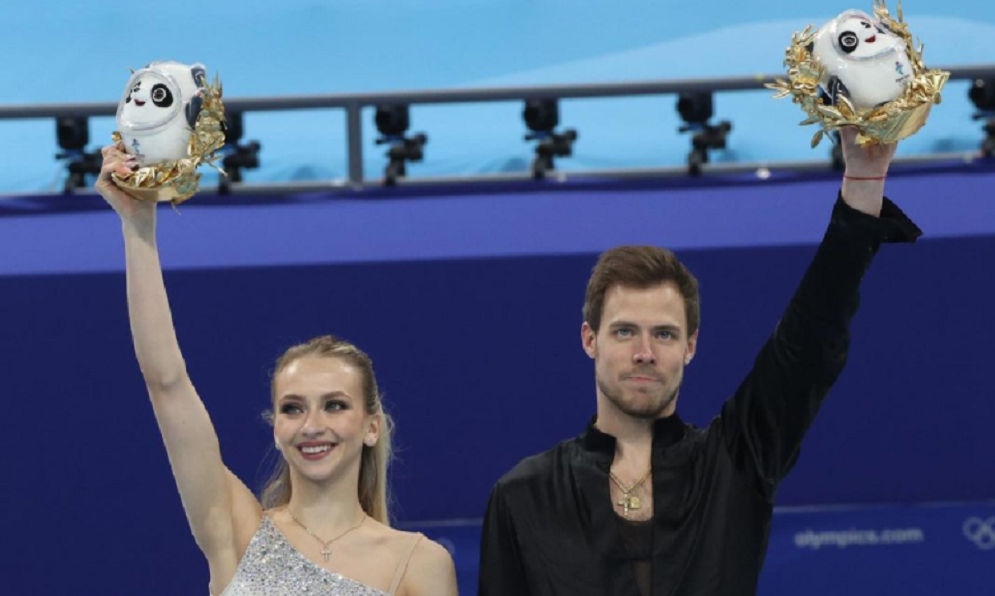 Российские фигуристы Синицина и Кацалапов взяли серебро на Олимпиаде в Пекине