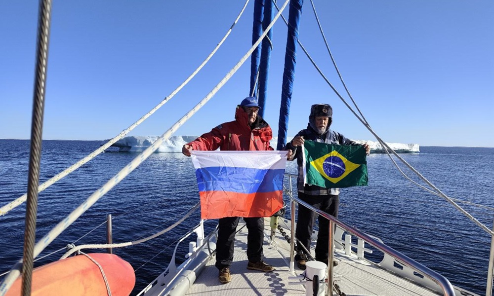 Российско-бразильская кругосветная экспедиция «Братство-2025» достигла самой северной точки планеты