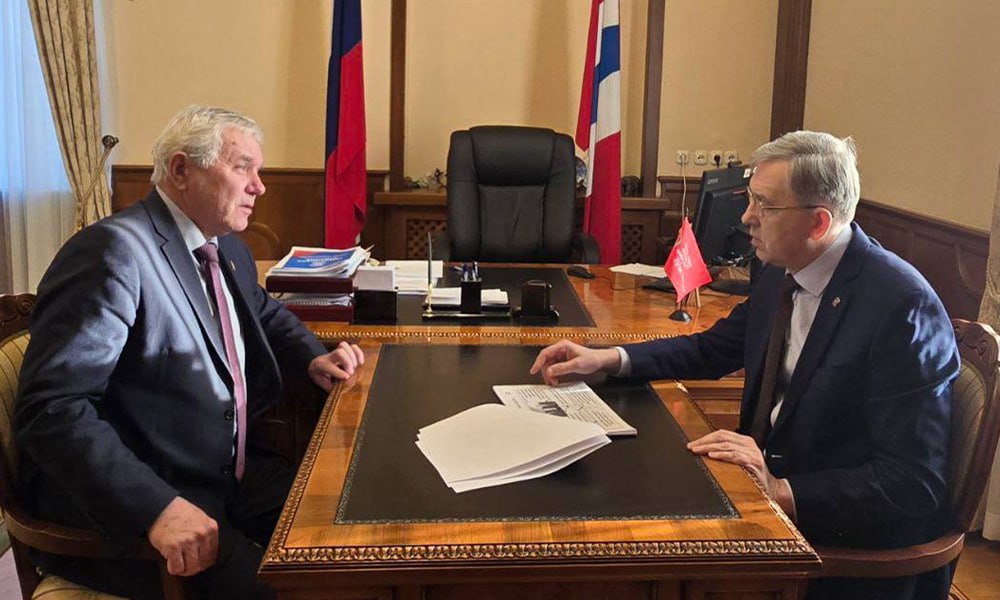 Александр Артёмов встретился с руководителем организации «Ветераны здравоохранения Омской области»