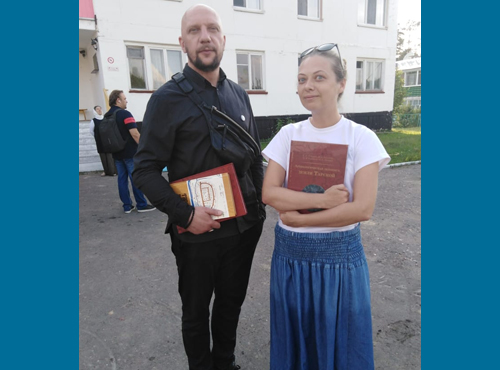 "Двенашка" встретила Бледного из 25/17 на севере Омской области