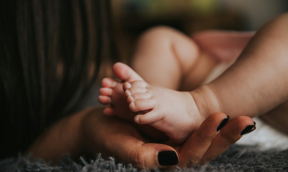 В Омской области в январе родилось более 1100 детей