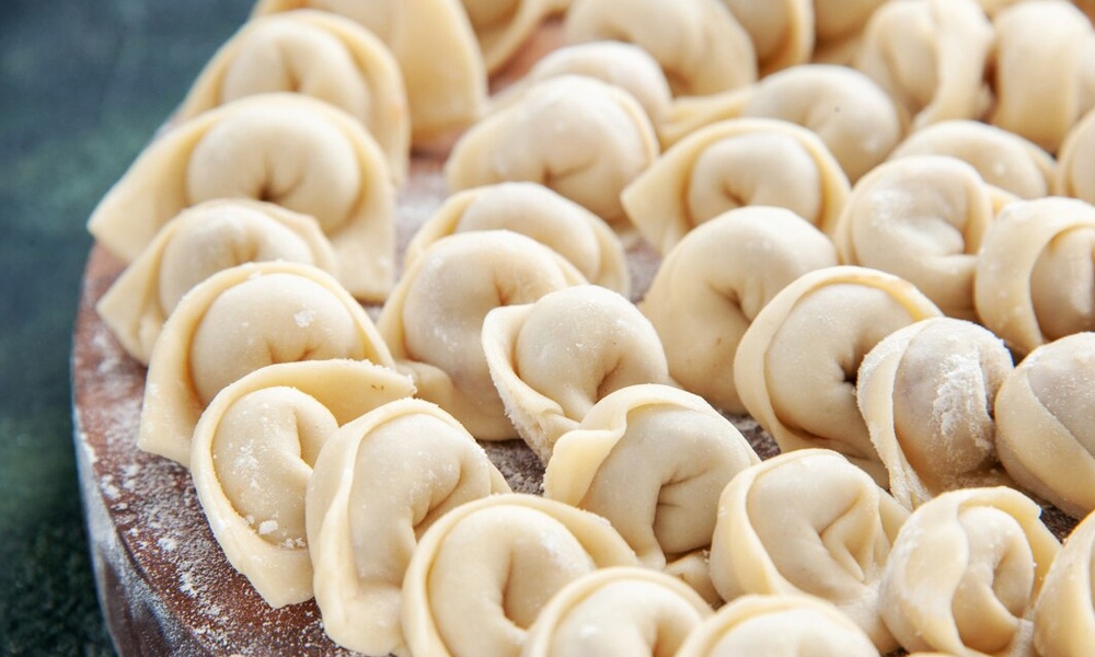 Омский предприниматель изготовил 386 кг пельменей из 69 кг фарша, что в несколько раз меньше нормы