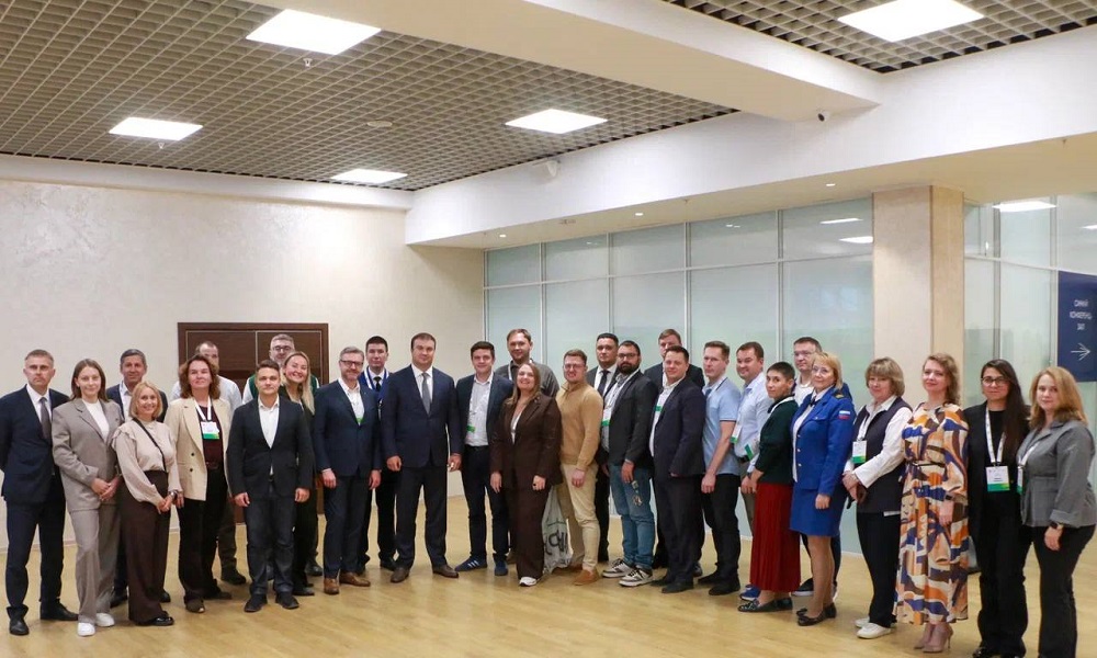 Участники Клуба «Эльбрус» представили Виталию Хоценко промежуточные наработки проектов, значимых для будущего региона 