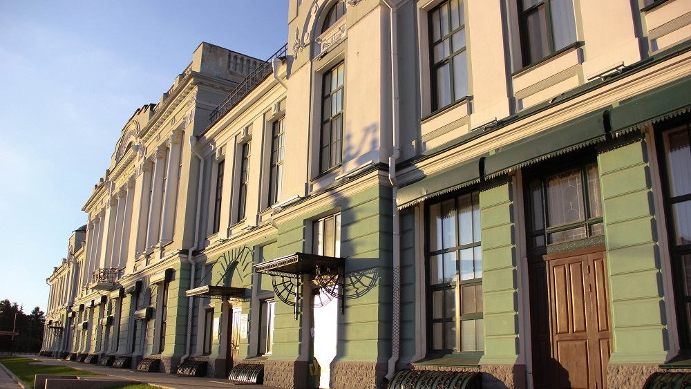 Профессиональный праздник отмечают работники сферы культуры