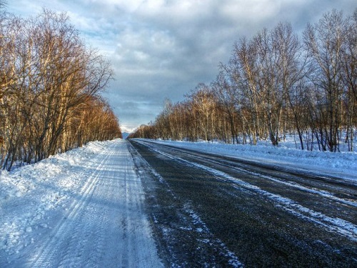 Омичей предупреждают о скользких дорогах