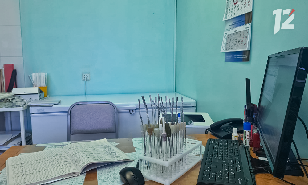 Омичам рассказали, как будут работать медицинские учреждения во время новогодних праздников 